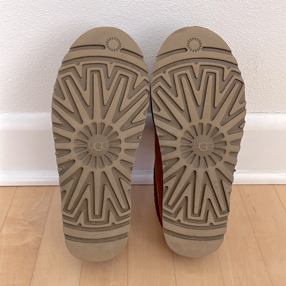 UGG TAZZ PLATFORM CLOG - Picture 7 of 7